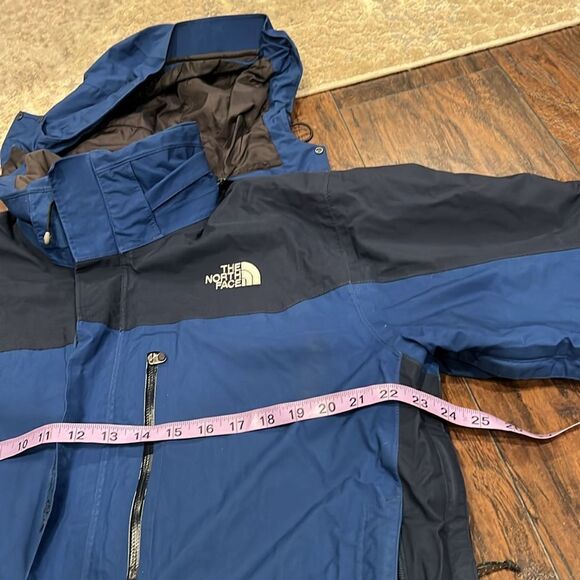 VTG The North face HYVENT men’s size L jacket blue in GUC wash and wear - Picture 10 of 14
